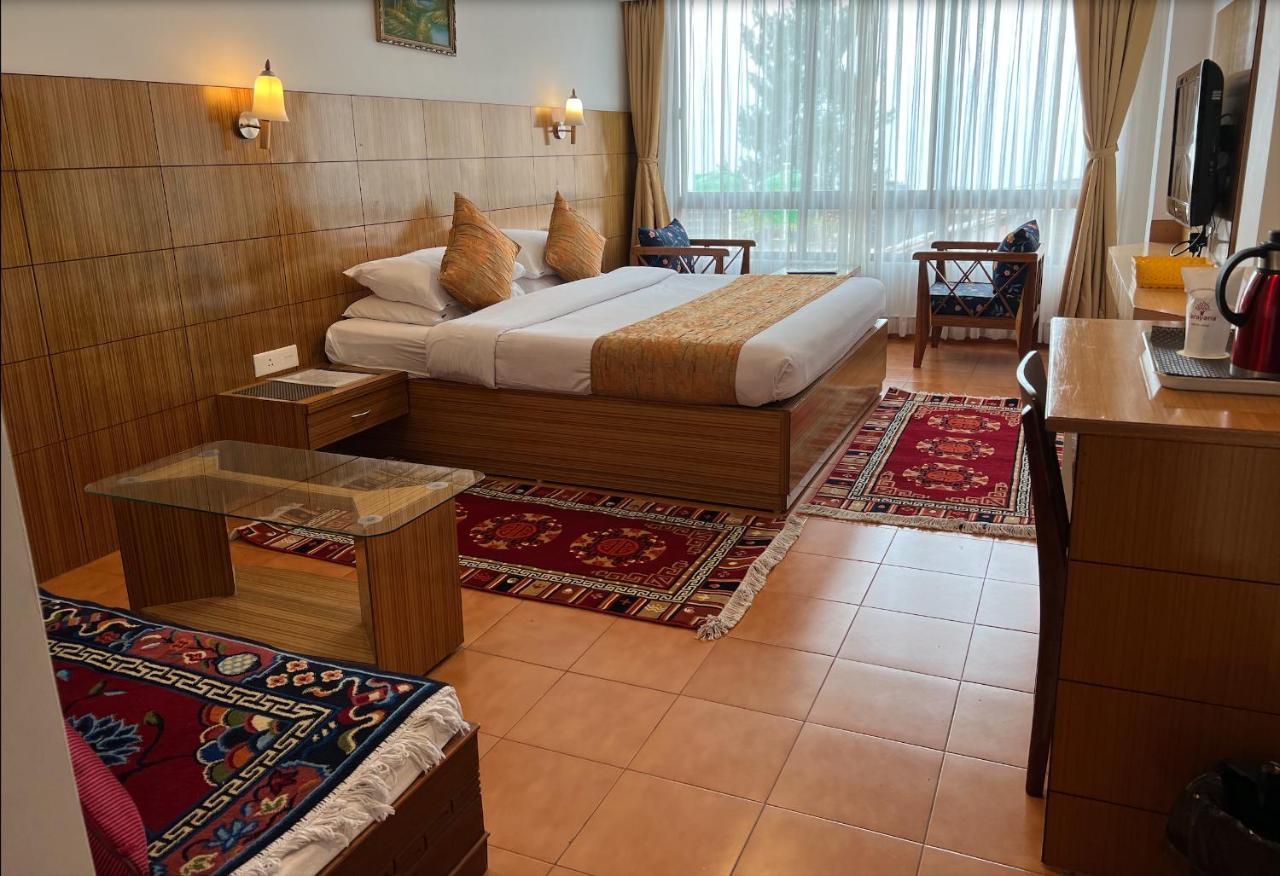 Hotel Tarayana Гангток Экстерьер фото