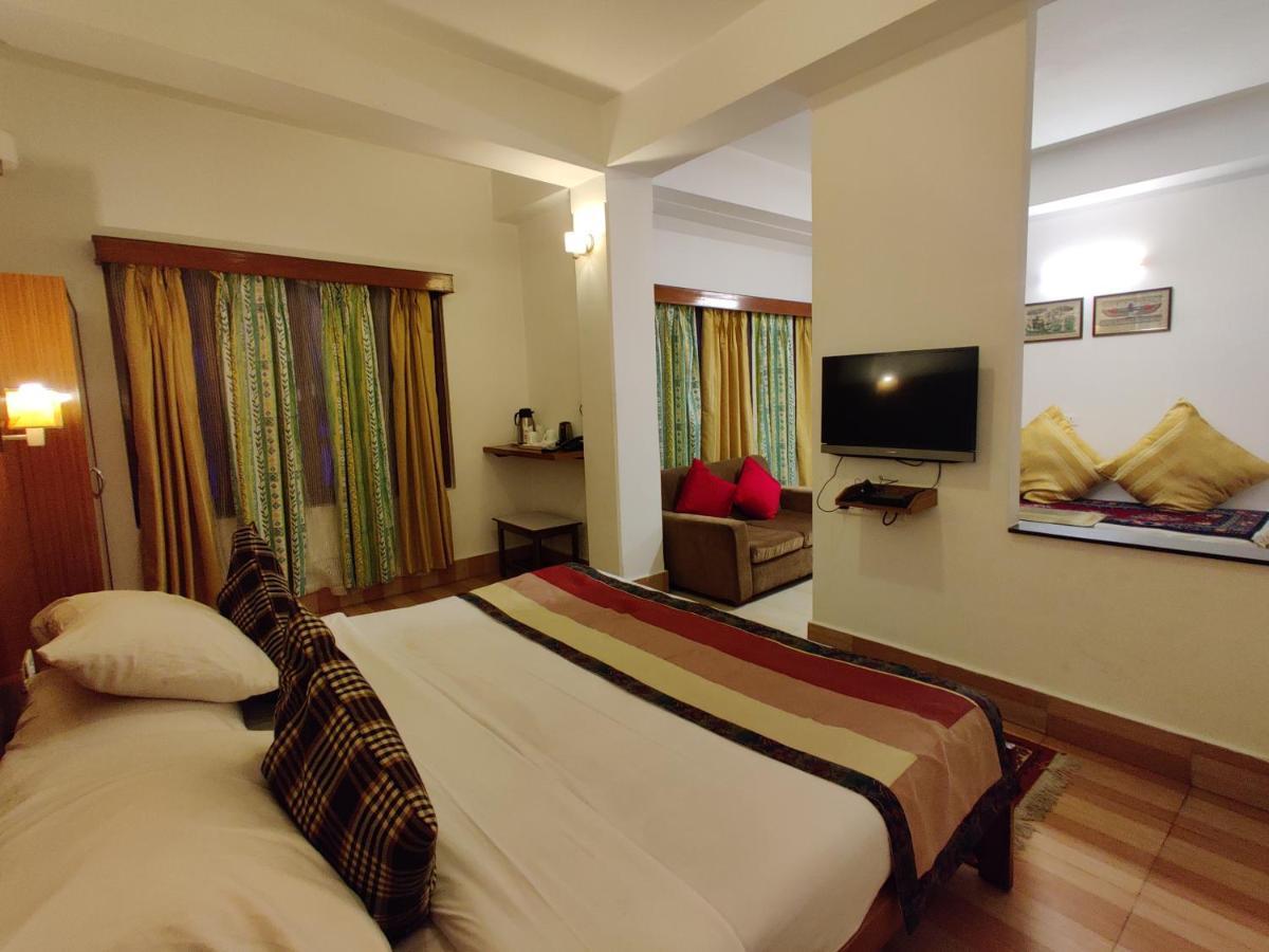 Hotel Tarayana Гангток Экстерьер фото